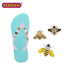 Chaussures de petite abeille pour bébés, vente en gros, breloques décoratives, à la mode, nouveauté