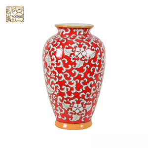 Scrivania <span class=keywords><strong>rosso</strong></span> decorato <span class=keywords><strong>vaso</strong></span> di <span class=keywords><strong>ceramica</strong></span> cinese riproduzione <span class=keywords><strong>vaso</strong></span> - Product Image 1