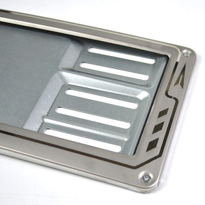 Marco de placa de matrícula de color plateado de material de acero inoxidable de tamaño de Tailandia para <span class=keywords><strong>coche</strong></span> - Product Image 5