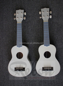<span class=keywords><strong>Ukelele</strong></span> de 21 Pulgadas/Tamaño Estándar en Color <span class=keywords><strong>Blanco</strong></span> Claro - Product Image 2