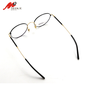 Lunettes de vue rondes en titane à mémoire de forme ultra-légères style étoile, marque optique coréenne, pour myopie, pour affaires - Product Image 5