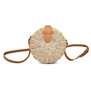 <span class=keywords><strong>Sac</strong></span> <span class=keywords><strong>rond</strong></span> <span class=keywords><strong>en</strong></span> rotin tressé - Product Image 1
