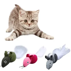कटनीप खिलौने बिल्लियों के लिए Refillable आलीशान पंख के साथ तेजस्वी कटनीप माउस मिनी अजीब खिलौना