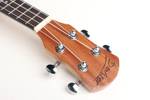 Ukelele Barítono Económico de Deviser - Product Image 2