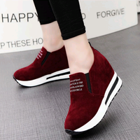 Nouvelles chaussures coréennes de style classique, chaussures de sport à enfiler, chaussures en toile décontractées, chaussures à plateforme