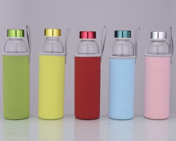 New custom lid borosilicate glass water bottle with heat-resistant cover