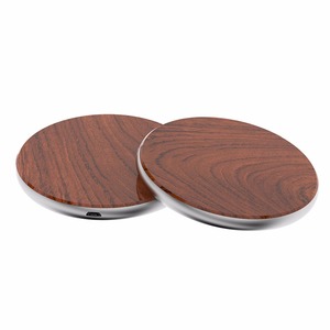 2024 Nieuwe Producten Hout + Metalen Draadloze Oplader Custom Logo Hoge Snelheid Veilige Auto Draadloos Opladen - Product Image 5