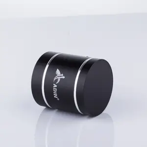 Altoparlante Newadin D5+ con Cabinet in Metallo, Audio Surround a 360°, Vibrazione, Batteria Integrata, Microfono, Telecomando, Supporto Scheda di Memoria, Potenza 20W - Product Image 1