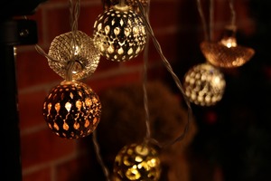 Indoor Outdoor Wedding Party Christmas Holiday Decoration <strong>Battery</strong> <strong>Operated</strong> <strong>Light</strong> Golden Ball <strong>String</strong> <strong>Light</strong> - Product Image 3