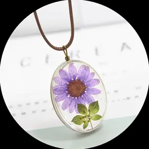 Vintage Style Dried Flowers Resin Oval Pendant Necklace