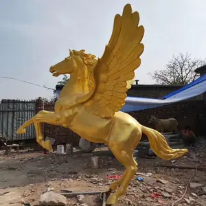 В наличии, стекловолоконная статуя лошади в натуральную величину, золотая статуя лошади из смолы с большими крыльями, на продажу