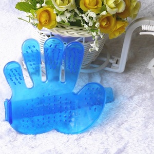 Pet Cat Dog <span class=keywords><strong>toelettatura</strong></span> animale materiale PVC morbido trasparente cinque dita massaggiante pettine con cintura di fissaggio - Product Image 5