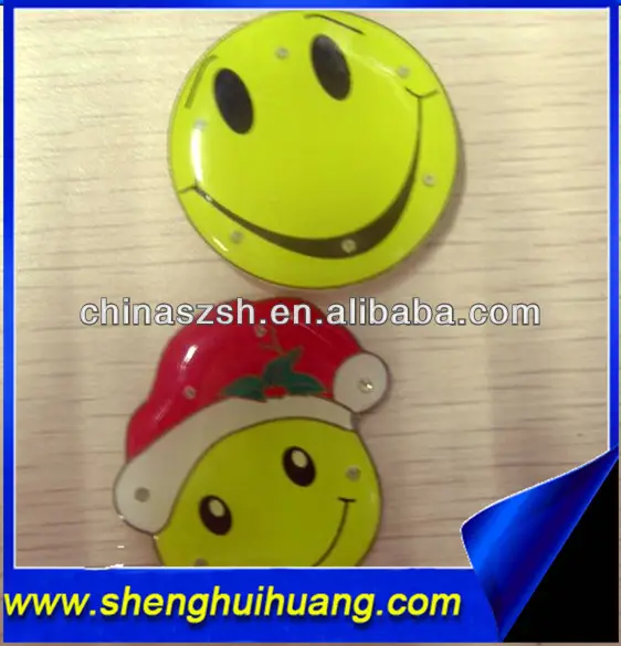 Wholesale Smile Face LED Flashing Pin Badge for Decoration, Led Pin Badge can bring Good Mood,