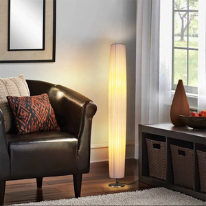 Lampada <span class=keywords><strong>da</strong></span> <span class=keywords><strong>Terra</strong></span> LED Moderna Nordica, Lampada <span class=keywords><strong>da</strong></span> Angolo Elegante con Base in Acciaio Inox, Corpo in Plastica, Interruttore a Pedale Bianco, <span class=keywords><strong>Paralume</strong></span> in PE per Hotel - Product Image 3