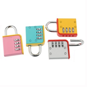 Candado de Combinación CH-605 para Exteriores, de 4 Dígitos, Moderno, para Equipaje, Casillero de Gimnasio o Escuela - Product Image 5