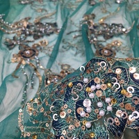 Tela de Tul con Lentejuelas y Perlas Bordadas a Mano con Diseño de Bordado Verde de Lujo de Fábrica China para Prendas de Boda
