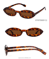 STORY STY97550DY lunettes de soleil œil de chat pour femme au design unique fabriqué en Italie uv400 petite monture lunettes de soleil pour femme