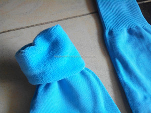 ชุดเสื้อฟุตบอลผ้าโพลีเอสเตอร์แบบ100% สำหรับทุกเพศพร้อมกางเกงขาสั้นและถุงเท้าตัดอัตโนมัติ - Product Image 6