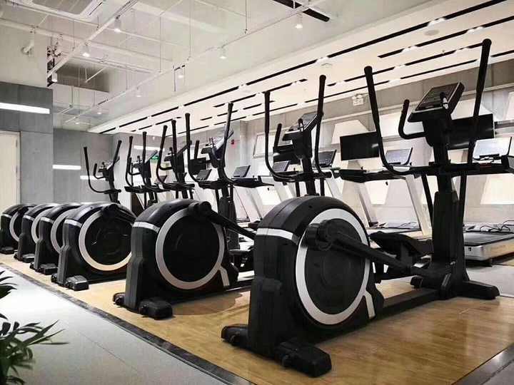 Best Commercial Fitness Equipment Elliptical Cross Trainer Running Machine Made in China