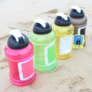 Bouteille d'eau en plastique 2,5 l, le plus produit le plus populaire, avec poignée et boîte de rangement, produit multifonctionnel - Product Image 4