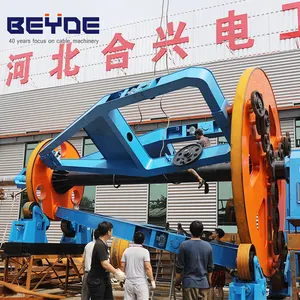 High speed electrical cable manufacturing laying up machine