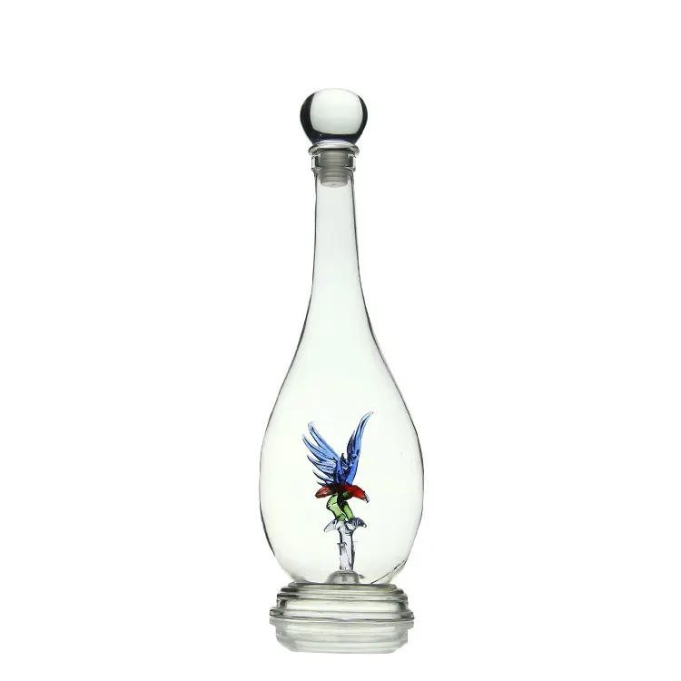 AIHPO06 Unieke Rode Chique 750Ml Lege Gekleurde Custom Dier Eagle Shaped Borosilicaatglas Whiskey Wijn Fles Met Deksel Stopper