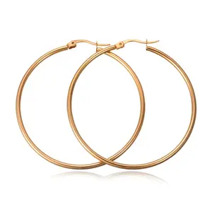 <span class=keywords><strong>Aros</strong></span> <span class=keywords><strong>de</strong></span> Acero Inoxidable con Baño <span class=keywords><strong>de</strong></span> <span class=keywords><strong>Oro</strong></span> <span class=keywords><strong>de</strong></span> 18K, Hipoalergénicos, <span class=keywords><strong>en</strong></span> Varios Tamaños, para Mujer, para Uso Diario - Product Image 2