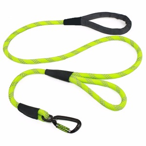 Nueva Correa personalizada para mascotas Nylon One Drag Two Durable antideslizante Cuerda de tracción para mascotas Correa para perros - Product Image 1