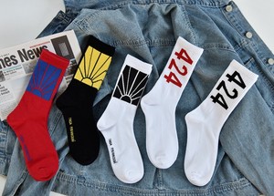 Chaussettes <span class=keywords><strong>de</strong></span> <span class=keywords><strong>skate</strong></span> jacquard pour hommes, design lettres, pour le sport <span class=keywords><strong>de</strong></span> rue, 1 paire - Product Image 3