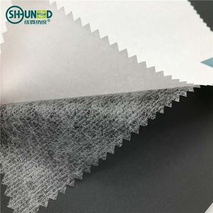 Web adhésif thermofusible non tissé de PA de polyamide d'entoilage de fusible avec le <span class=keywords><strong>papier</strong></span> de dégagement pour le vêtement/voiture/planche de surf/cuir - Product Image 2