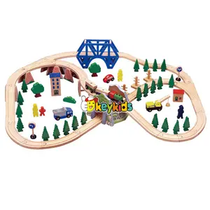 2017 Wholesale preschool kids wooden train set funny railway toys children wooden train set W04C067