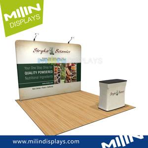 Banner e Supporto Personalizzati 8x8ft, Fondale Ripetibile e Retrattile - Product Image 4