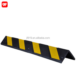 Protezione Angolare Riflettente <span class=keywords><strong>in</strong></span> <span class=keywords><strong>Gomma</strong></span> per Barriere Stradali e Pareti di Garage - Product Image 2