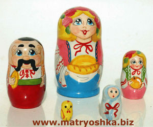 Poupée en bois à collectionner, modèle traditionnel russe, disponible en plusieurs couleurs, blond miel, avec pain - Product Image 2