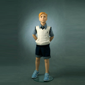 Maniquí Infantil Realista para Exhibición en Escaparates - Product Image 2