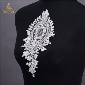 Fábrica venta al por mayor flor con cuentas de cristal estofado de perlas de diamantes de imitación apliques parches para las correas Decoración - Product Image 2