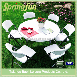 120cm <span class=keywords><strong>4</strong></span> <span class=keywords><strong>pieds</strong></span> blanc HDPE en plastique solide <span class=keywords><strong>Table</strong></span> de fête ronde pour mariage - Product Image 4