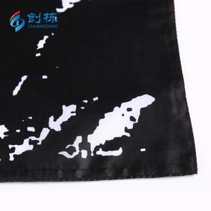 Échantillon Fourni Nouveau Design Drapeau <span class=keywords><strong>de</strong></span> <span class=keywords><strong>Pirate</strong></span> en Tissu 100% Polyester Haute Qualité Conception Personnalisée Drapeau <span class=keywords><strong>de</strong></span> <span class=keywords><strong>Pirate</strong></span> - Product Image 4