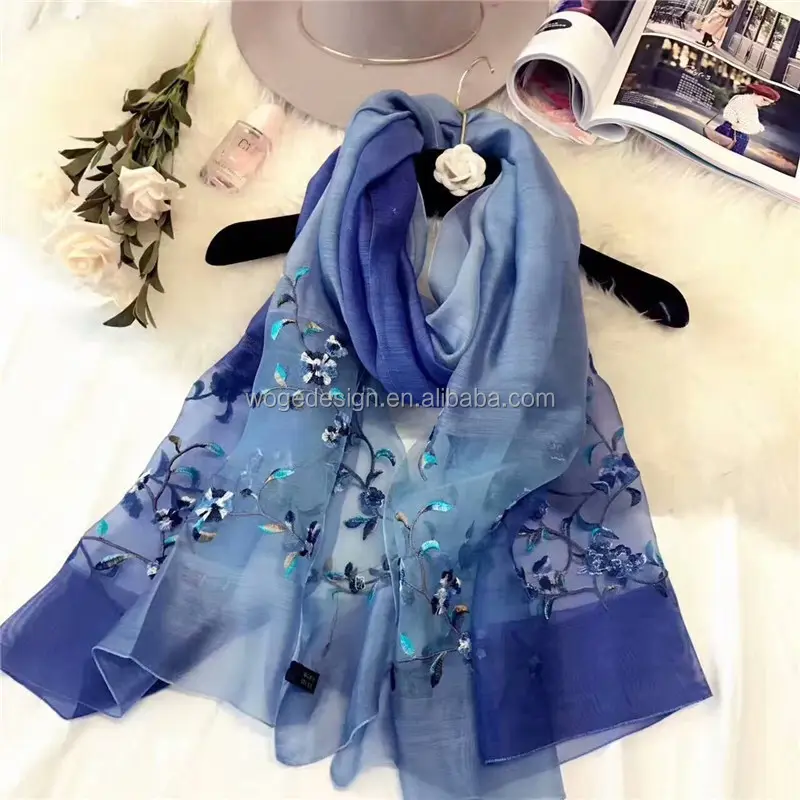 أحدث الفاخرة رائع الصيف منديل dupatta باندانا المرأة headaccessories مطرزة الزهور الحرير الحجاب