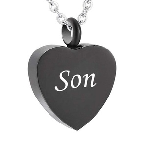 Colar com Pingente de Coração Preto, Joia de Urna de Cremação Gravada, Presente Memorial para Homens e Mulheres, Compartilhamento de Cinzas entre Familiares - Product Image 5