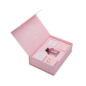 Boîte d'emballage de parfum en papier cadeau magnétique <span class=keywords><strong>rose</strong></span> personnalisé pour bouteille d'emballage de parfum avec insert Eva - Product Image 1