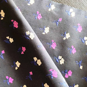 गर्म बिक्री छोटे फूल पैटर्न बुना हुआ ब्रोकेड जैक्वार्ड कपड़े - Product Image 4