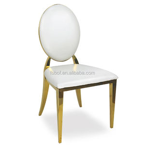 Elegante Silla de Comedor de Acero Inoxidable Dorado con Respaldo Ovalado Acolchado Blanco - Asientos Elegantes para Comedor de Hotel - Product Image 1