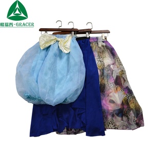2019 las mujeres notables ropa usada Italia en pacas - Product Image 5