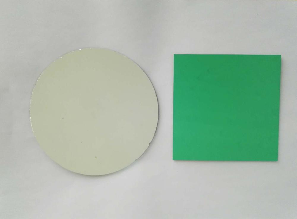 Blanco/Verde/pintura gris