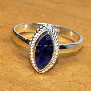 Meilleure qualité en forme de marquise bleu saphir pierre précieuse bague en argent sterling 925 bijoux faits à la main pour cadeau de mariage ou fêtes. - Product Image 3