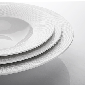 Veihosen — plaque de pâtes en porcelaine blanche, ensemble deux huit - Product Image 3