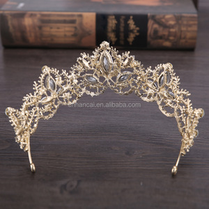 Di nuovo Modo di Lusso Barocco di Cristallo AB Corona Nuziale Diademi Oro Chiaro Diadema Diademi <span class=keywords><strong>per</strong></span> Le Donne <span class=keywords><strong>Accessori</strong></span> <span class=keywords><strong>Per</strong></span> <span class=keywords><strong>Capelli</strong></span> <span class=keywords><strong>Da</strong></span> Cerimonia Nuziale Della <span class=keywords><strong>Sposa</strong></span> - Product Image 4