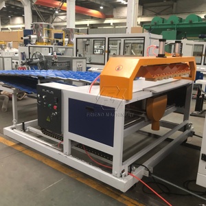 Extrusora de láminas de azulejos de PVC Poofing, máquina para fabricar baldosas de revestimiento ondulado