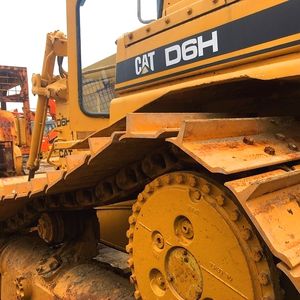 รถปราบดินตีนตะขาบ D6H แมวมือสองพร้อมส่วนประกอบของกระปุกเกียร์ที่จำเป็น - Product Image 3